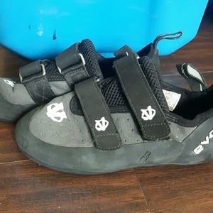 Evolve rock climbing shoes